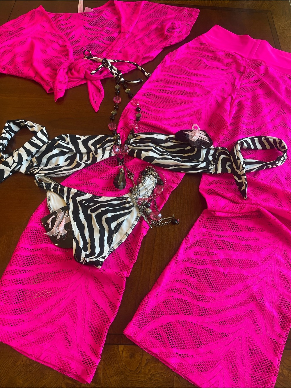 NWT beach bunny bikini set XL top, S bottoms Zebra and hot pink beads - Picture 14 of 15
